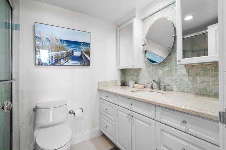 BANYAN HOUSE CONDO - Residential