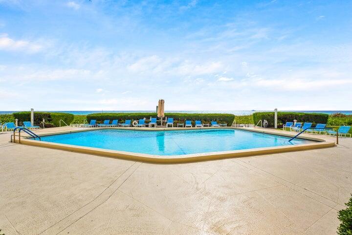 BANYAN HOUSE CONDO - Residential