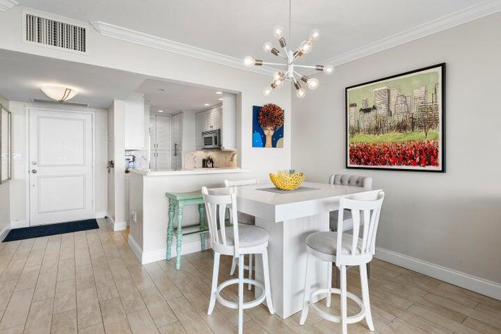 BANYAN HOUSE CONDO - Residential