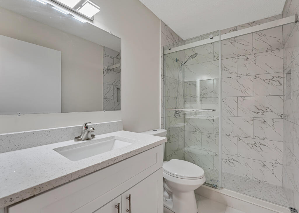 SUGAR POND MANOR OF WELLI - Residential Lease