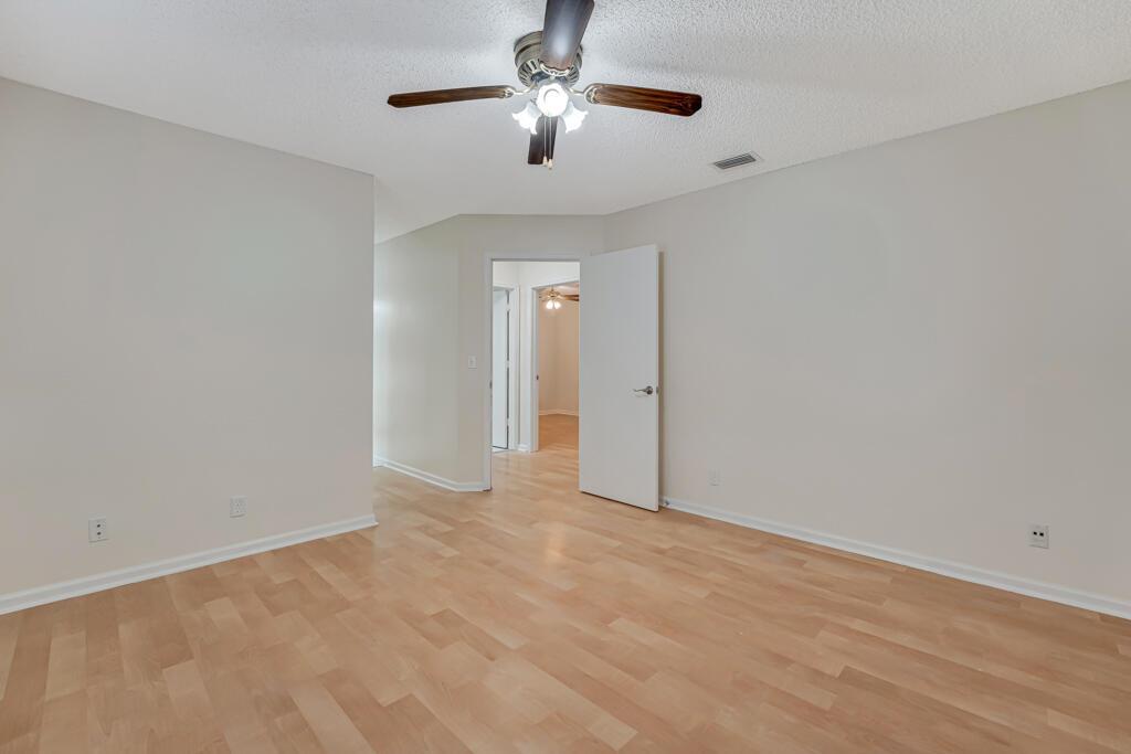 SUGAR POND MANOR OF WELLINGTONNLY - Residential Lease