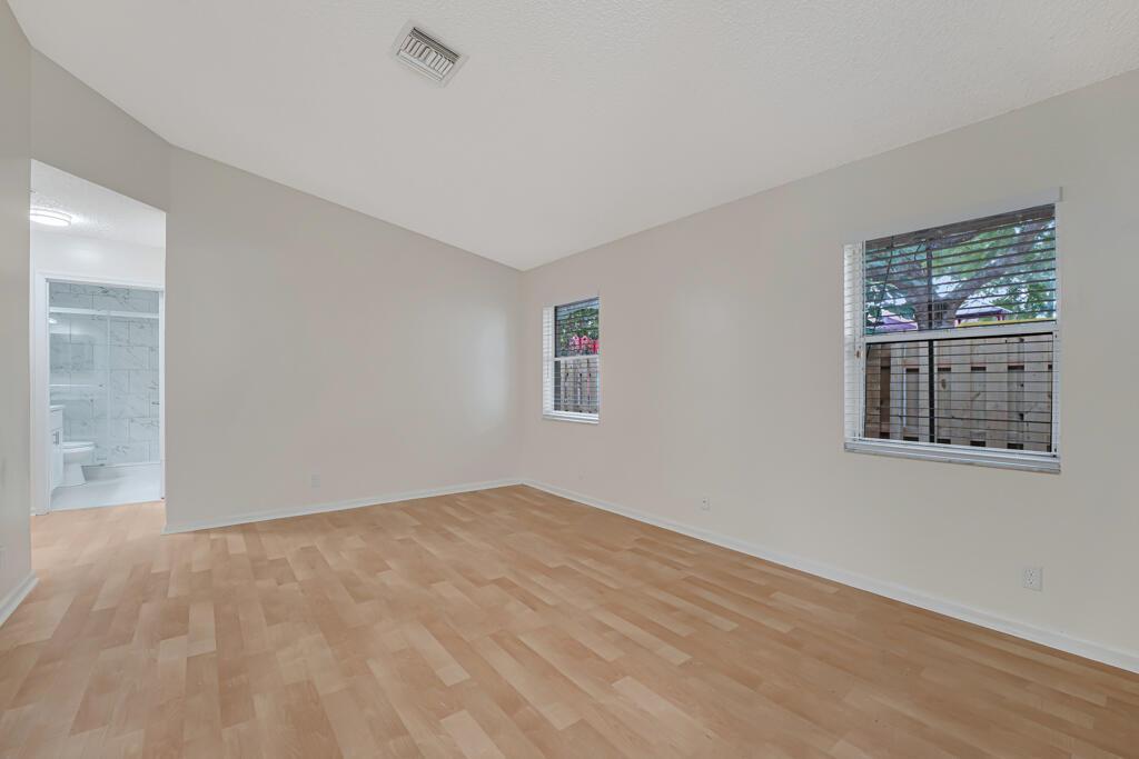 SUGAR POND MANOR OF WELLINGTONNLY - Residential Lease