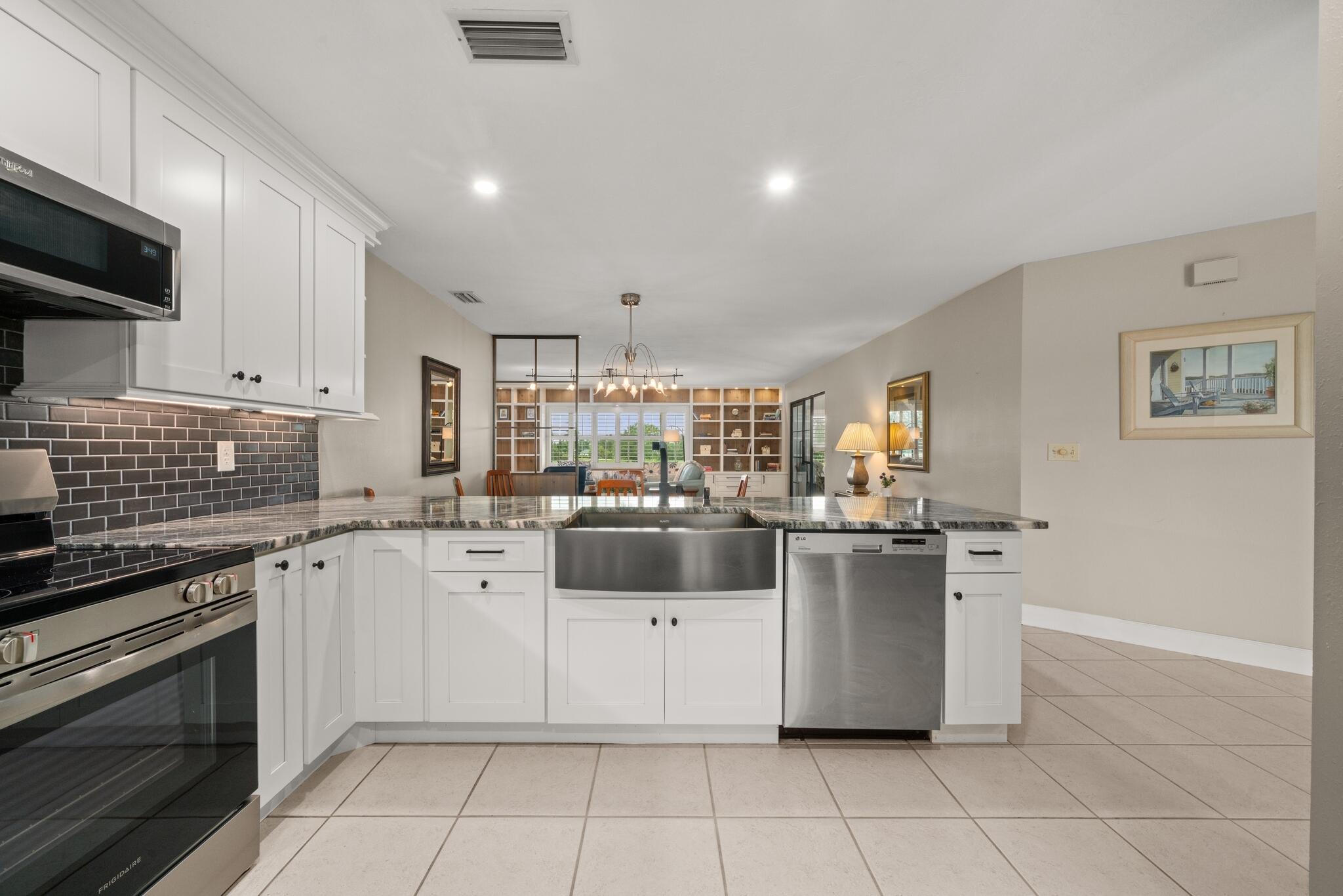 1456 S GOLFVIEW Drive