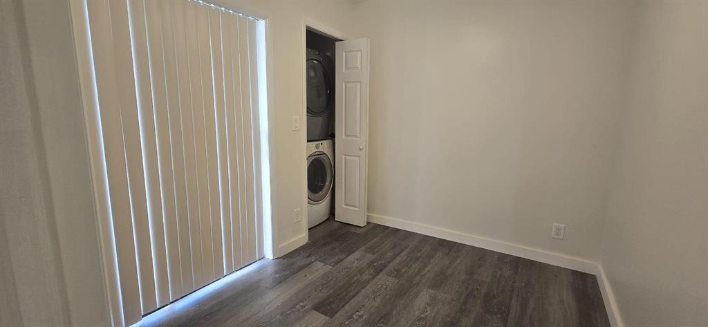 COURTYARD CONDOMINIUMS - Residential Lease