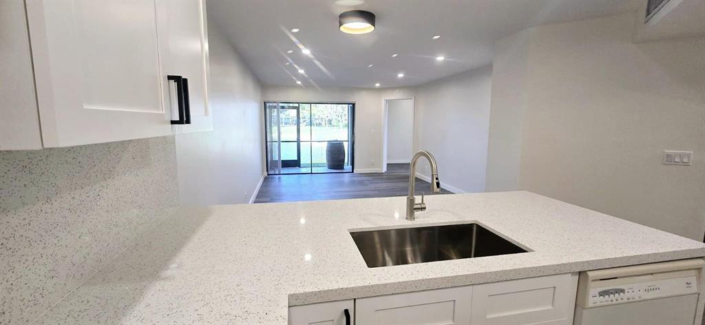 COURTYARD CONDOMINIUMS - Residential Lease