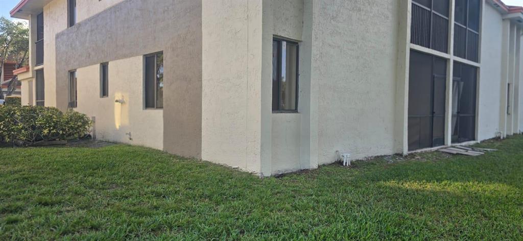 COURTYARD CONDOMINIUMS - Residential Lease