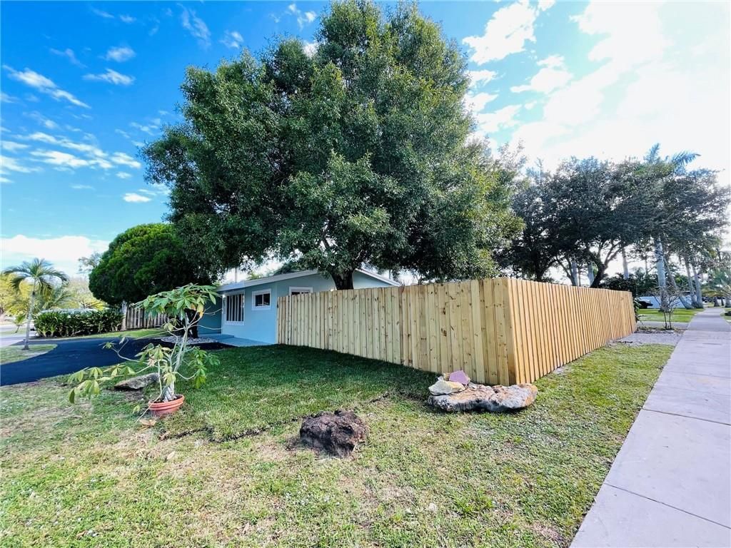 Photo of 3448 SW 22nd st, Fort Lauderdale, FL 33312 (MLS # F10308183)