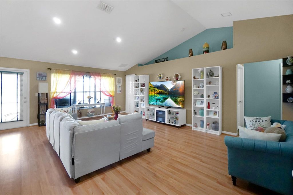 Photo of 1401 SW Bougainvillea Avenue, Port Saint Lucie, FL 34953 (MLS # F10434895)