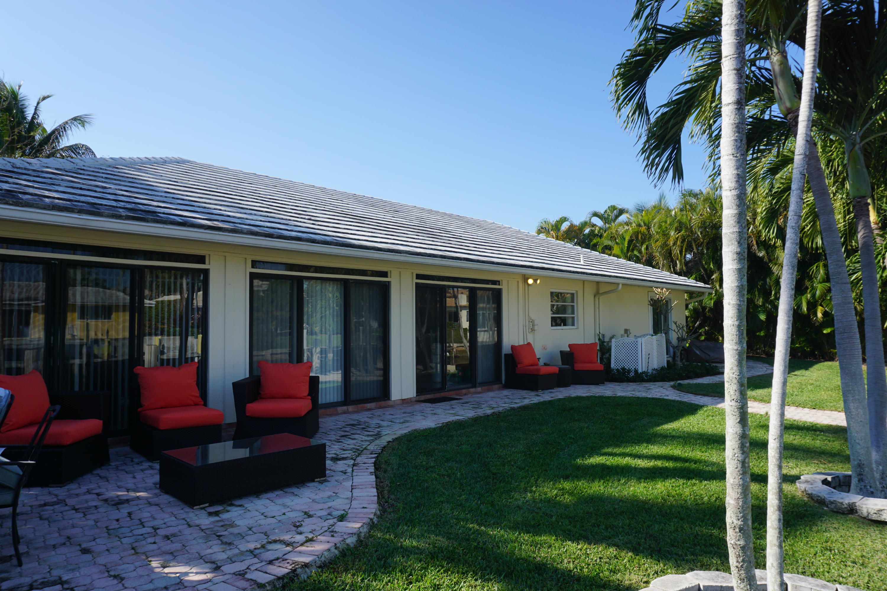 TROPIC ISLE - Residential