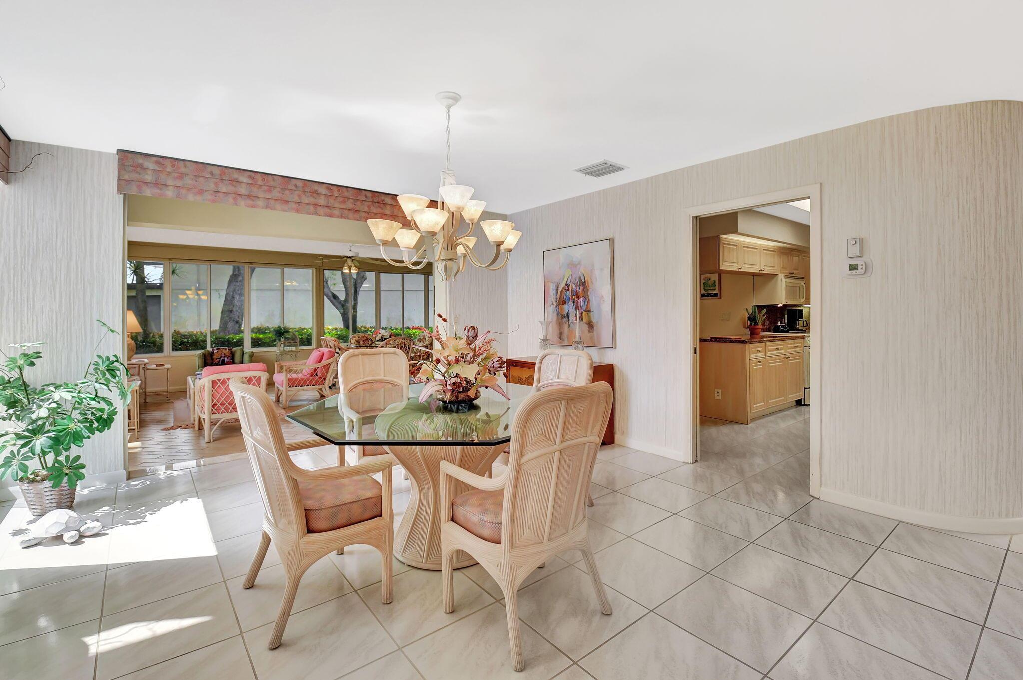 4 Bristol Circle