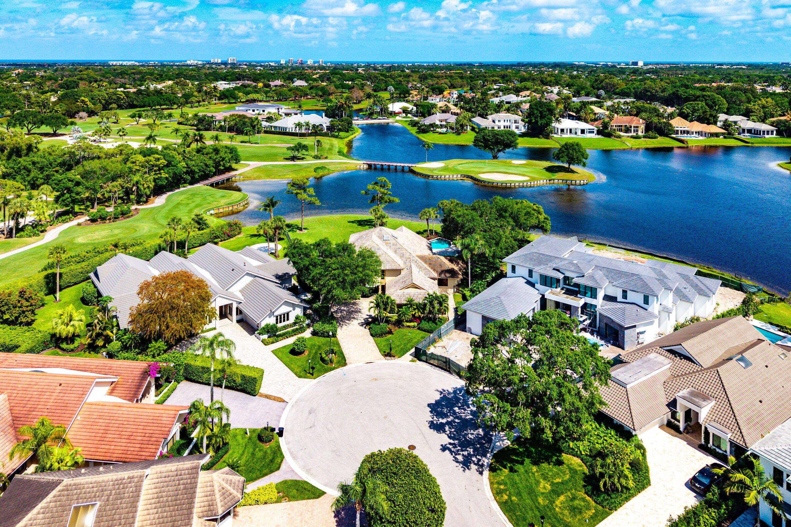 FRENCHMANS CREEK - Residential