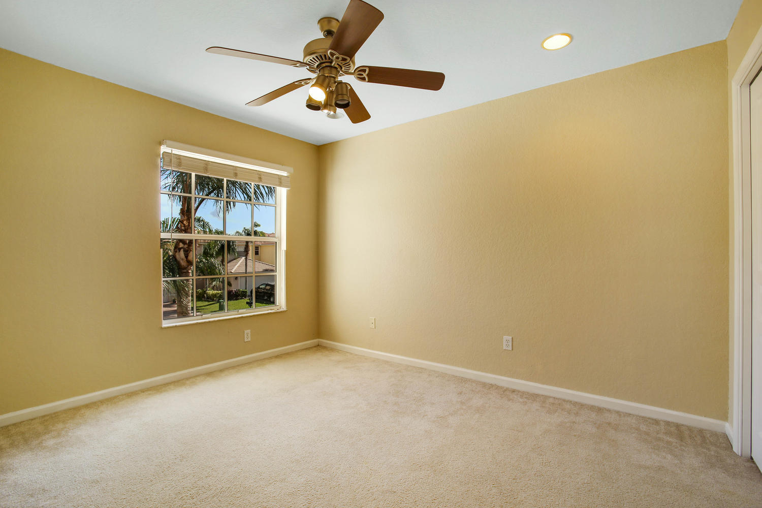 NAUTICA ISLES 3 - Residential