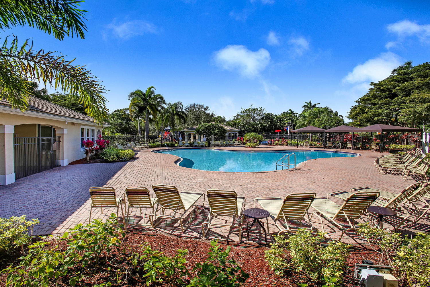 NAUTICA ISLES 3 - Residential