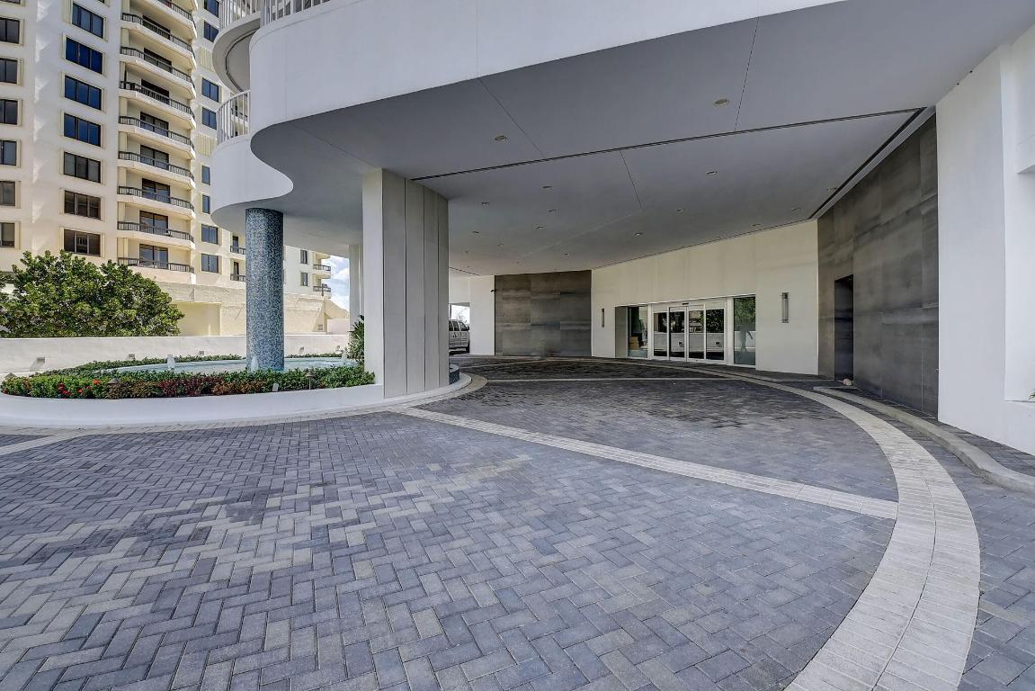 3211 S Ocean Boulevard 804