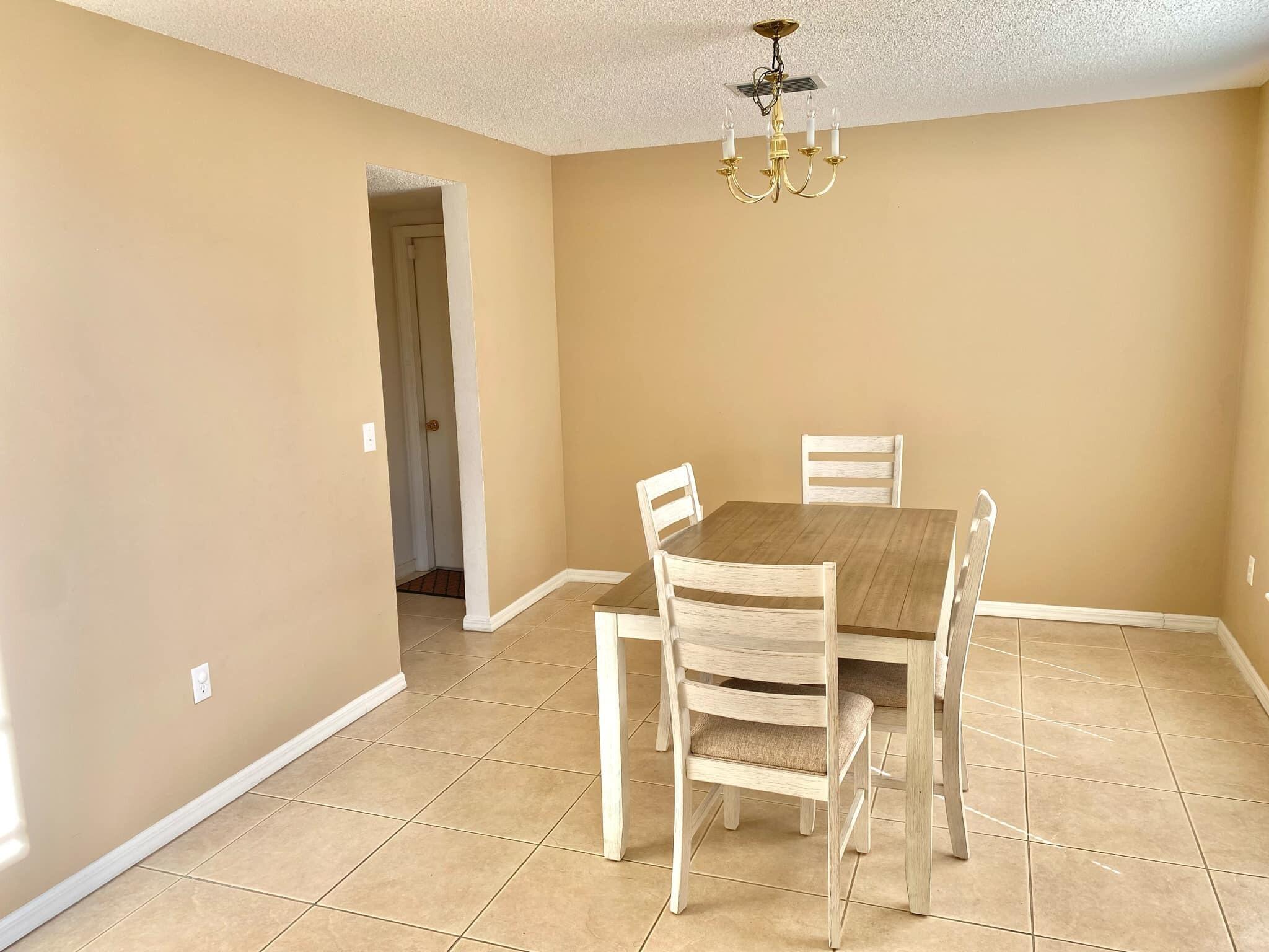 PORT ST LUCIE SECTION 4 - Residential Lease