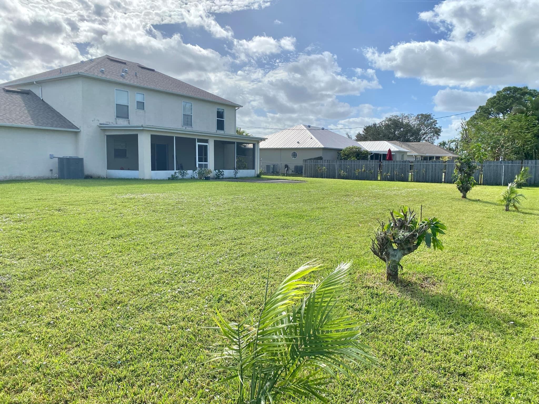 PORT ST LUCIE SECTION 4 - Residential Lease