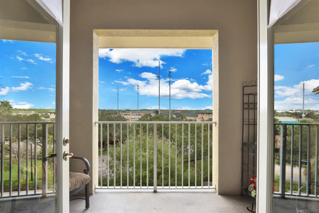 VILLAGE AT ABACOA CONDO - Residential