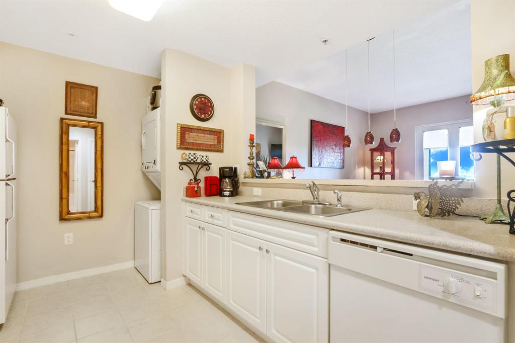 VILLAGE AT ABACOA CONDO - Residential