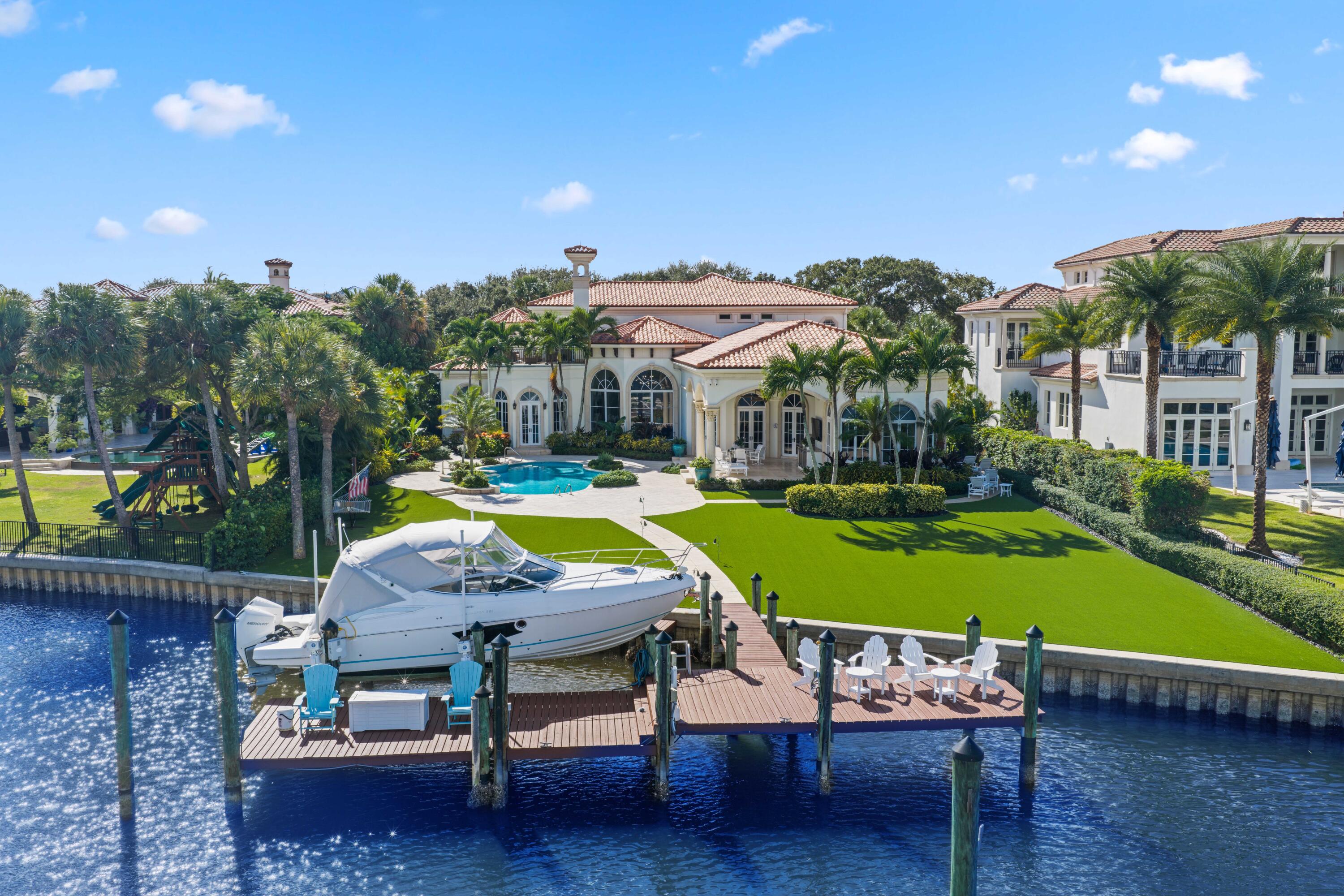 SANCTUARY BAY - Residential