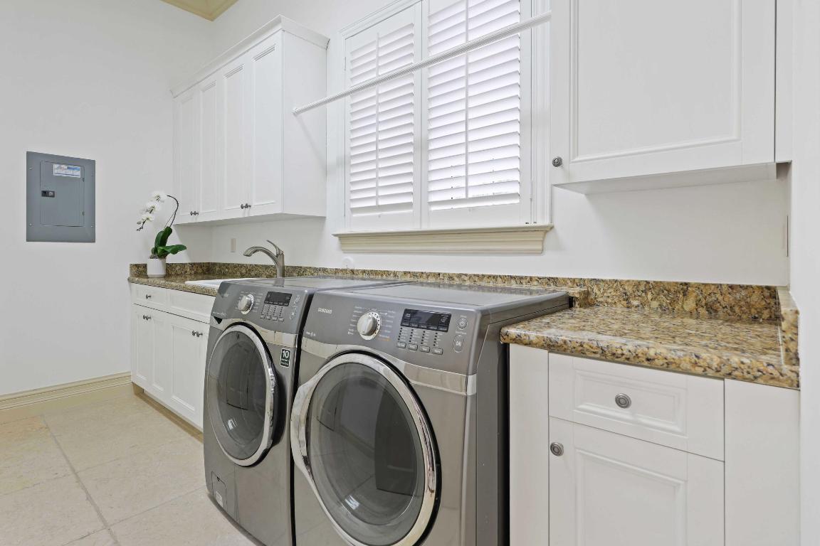 SANCTUARY BAY - Residential