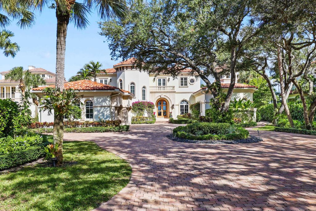 Photo of 317 Old Jupiter Beach Road, Jupiter, FL 33477 (MLS # R11156900)