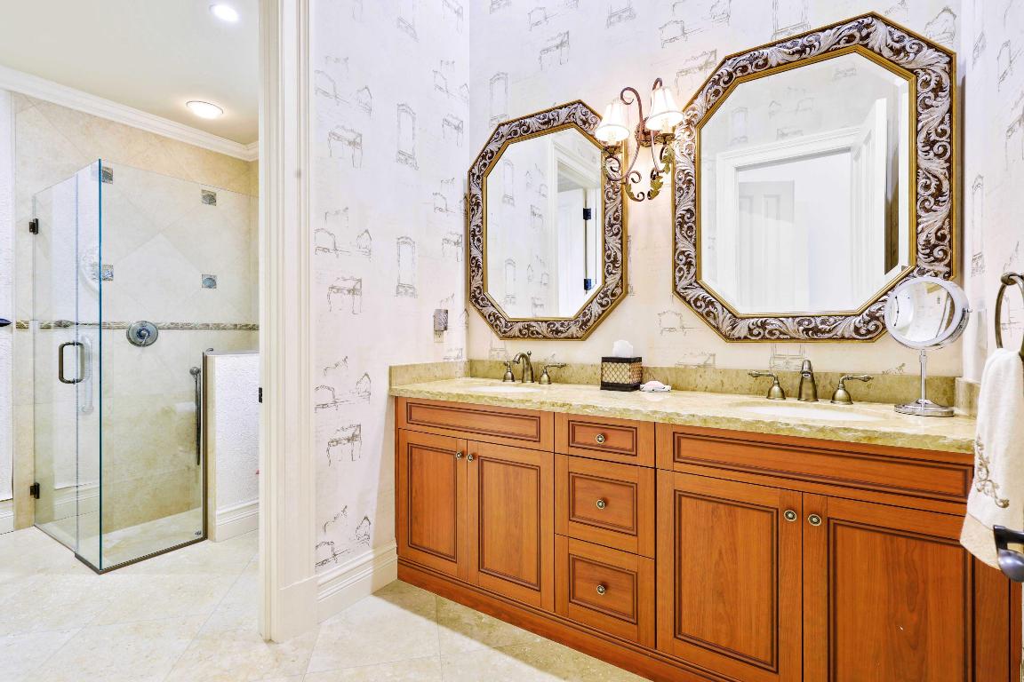 SANCTUARY BAY - Residential