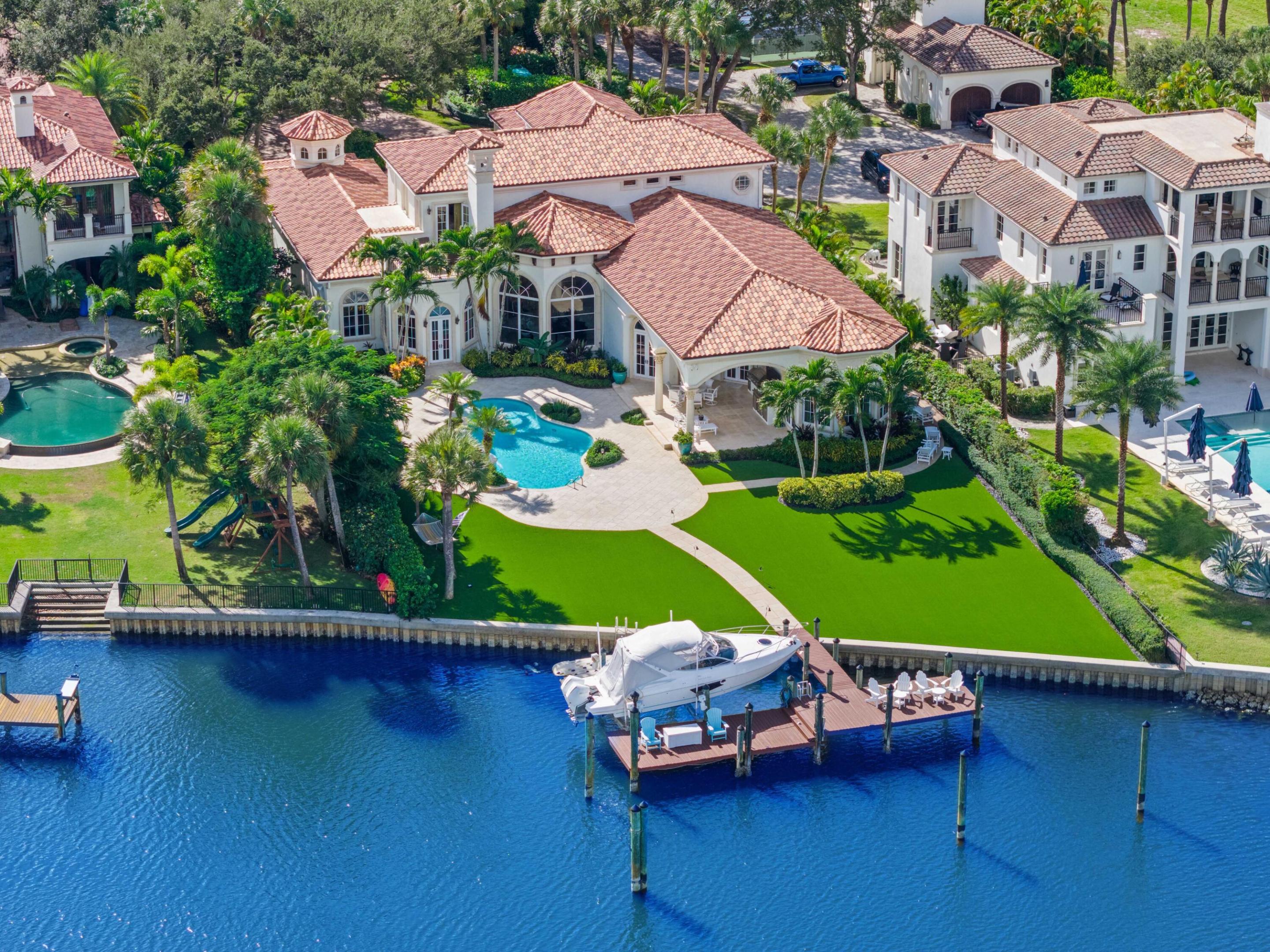 SANCTUARY BAY - Residential