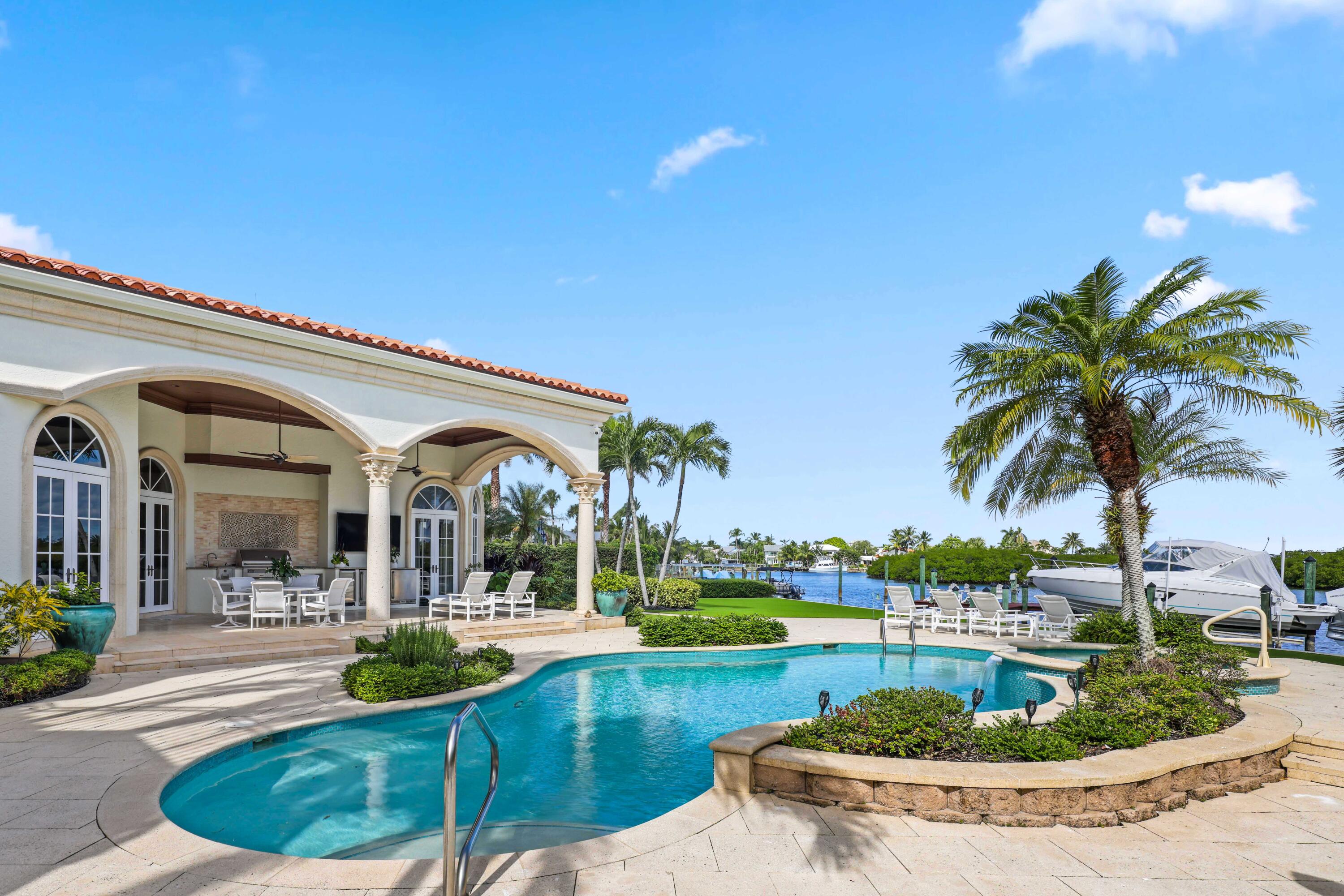 SANCTUARY BAY - Residential