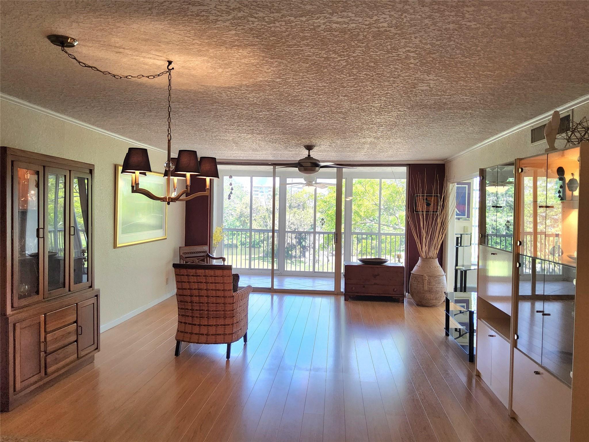 3151 S Palm Aire Dr 301