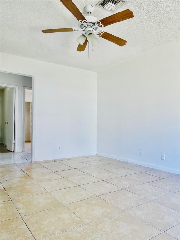 TROPIC PALMS - Residential