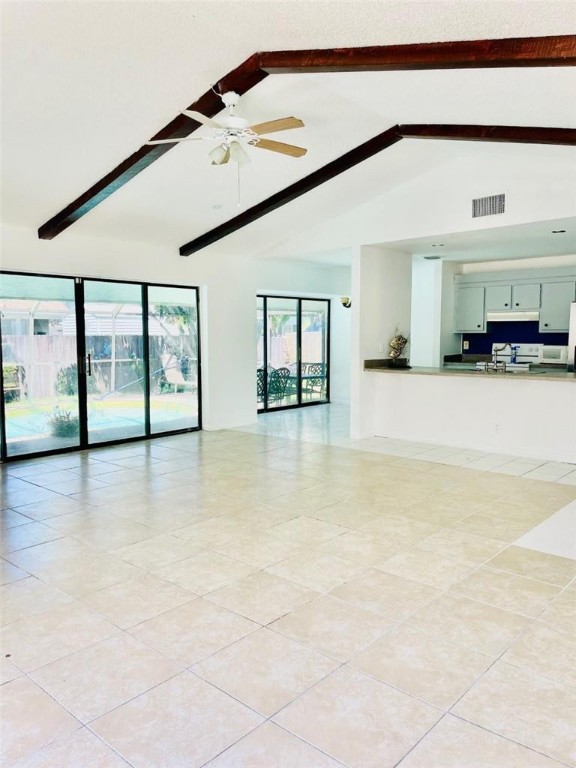 TROPIC PALMS - Residential