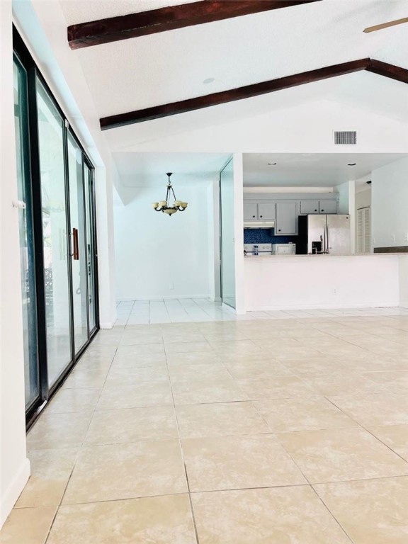 TROPIC PALMS - Residential