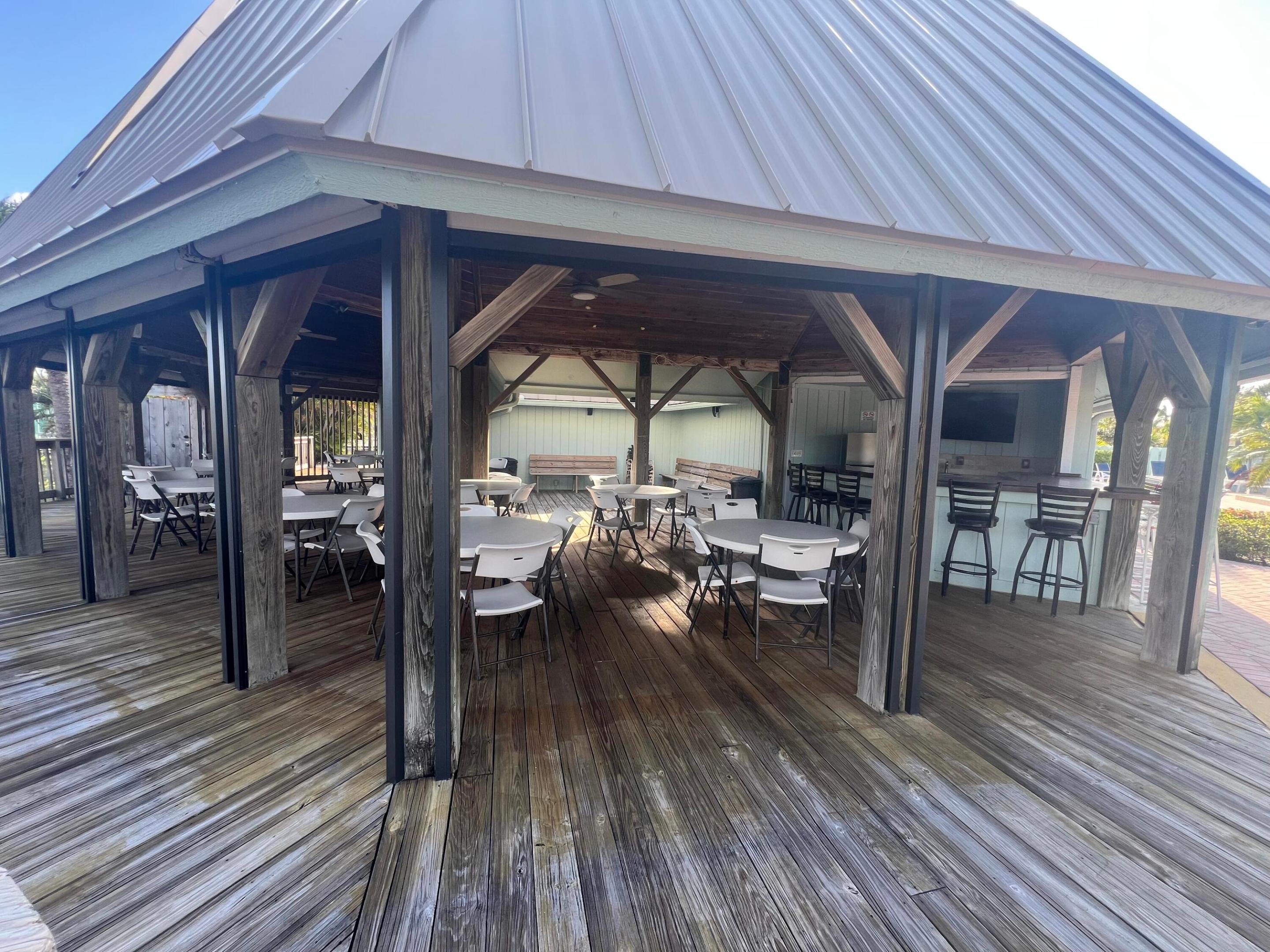 BELLA VISTA - Residential Lease
