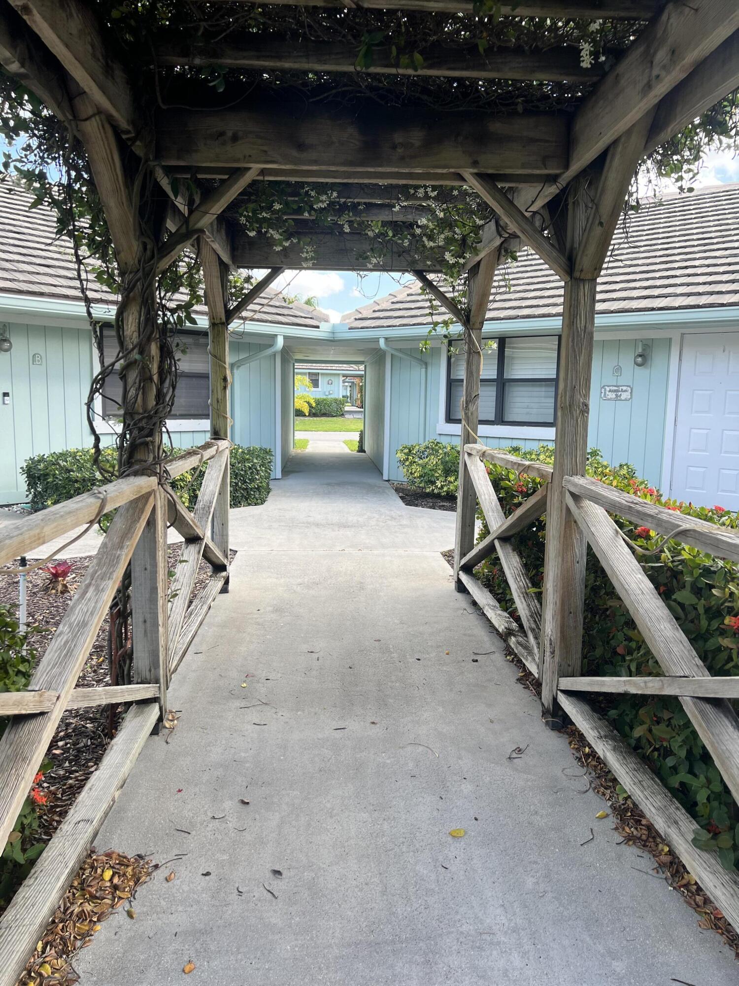 BELLA VISTA - Residential Lease