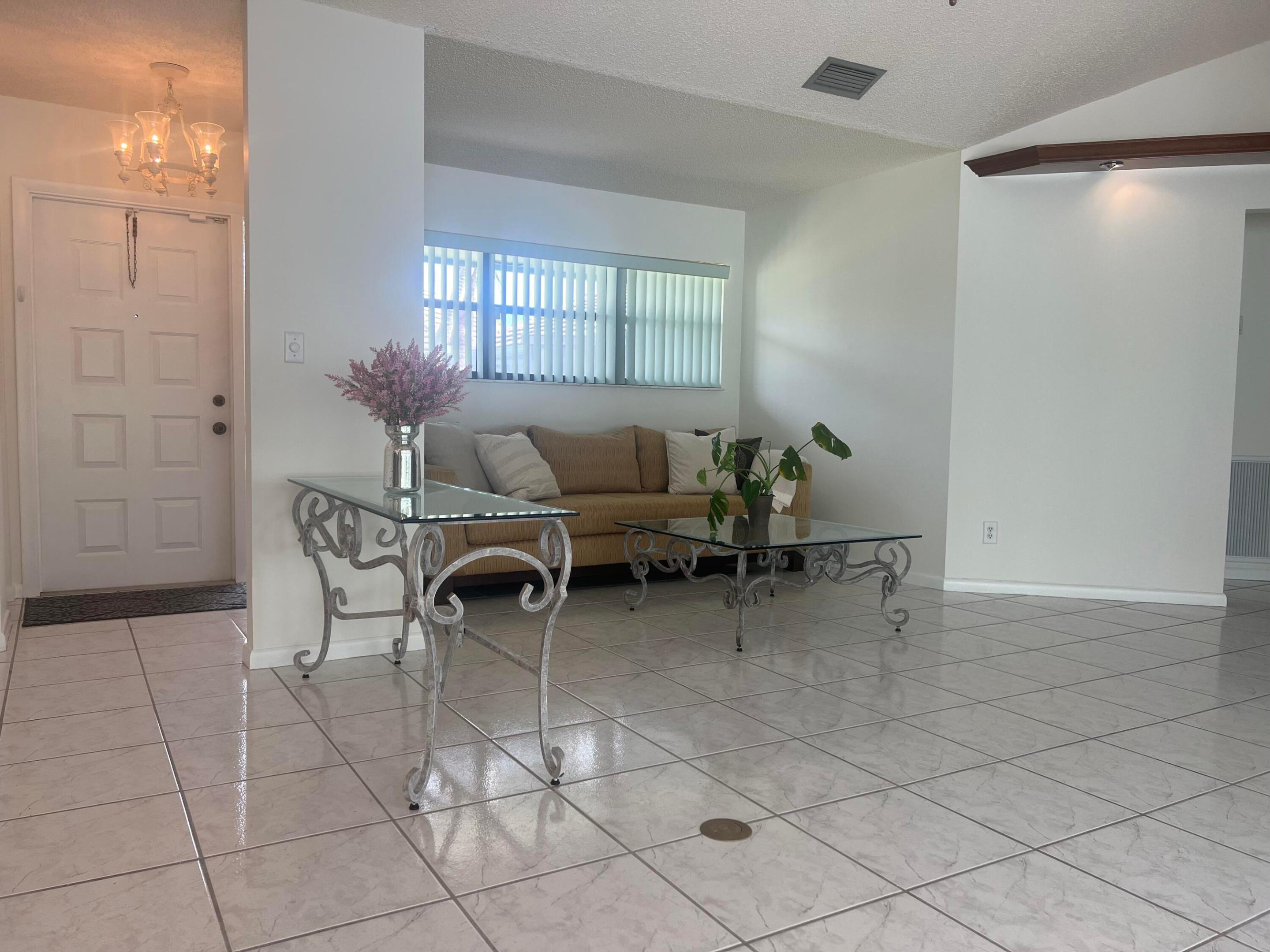 BELLA VISTA - Residential Lease