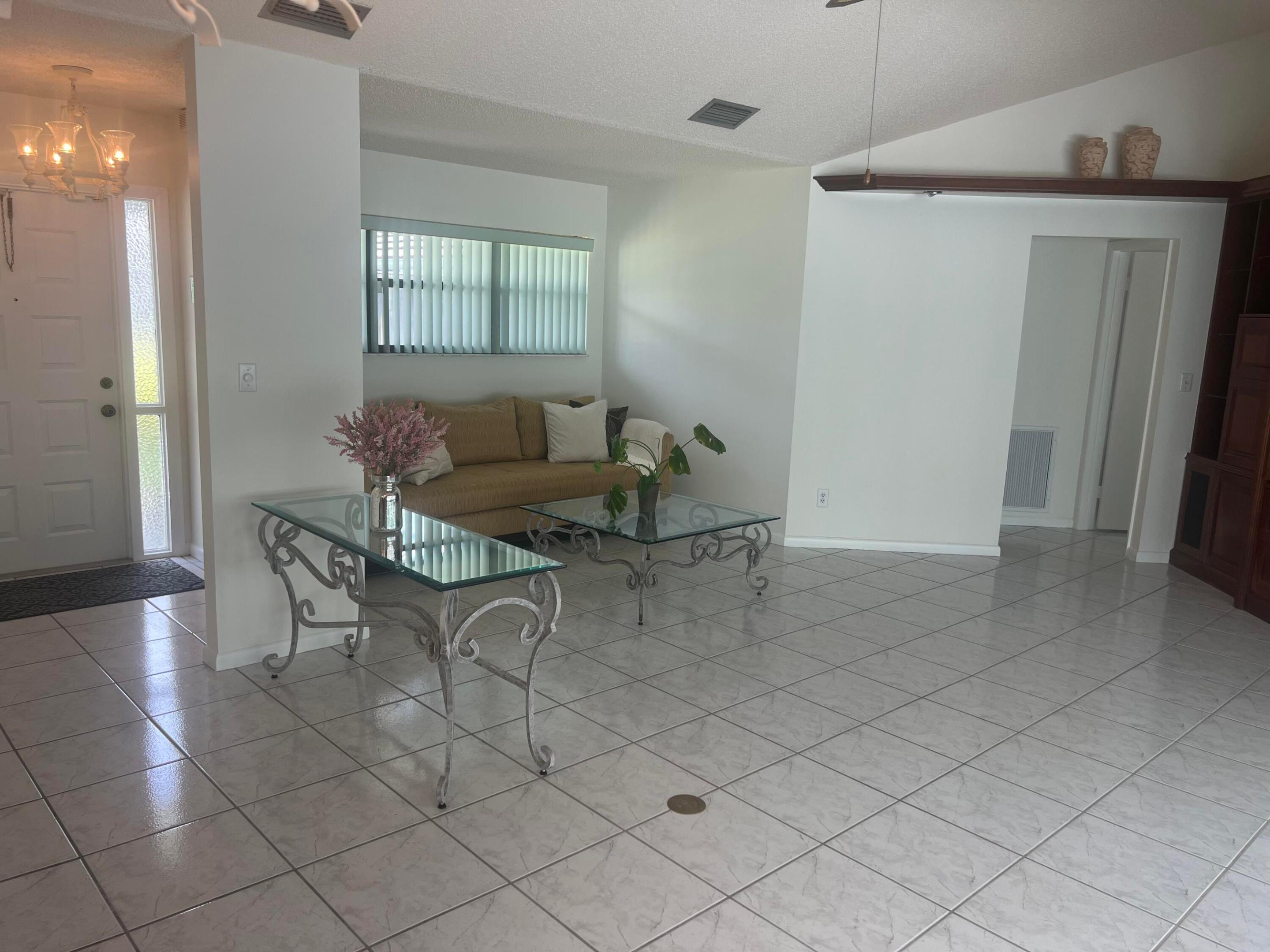 BELLA VISTA - Residential Lease