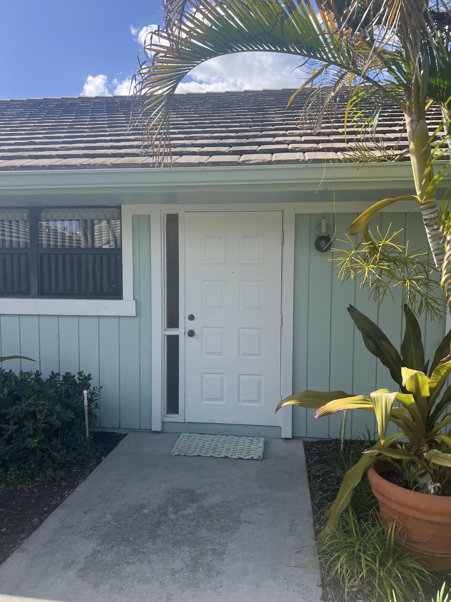 BELLA VISTA - Residential Lease