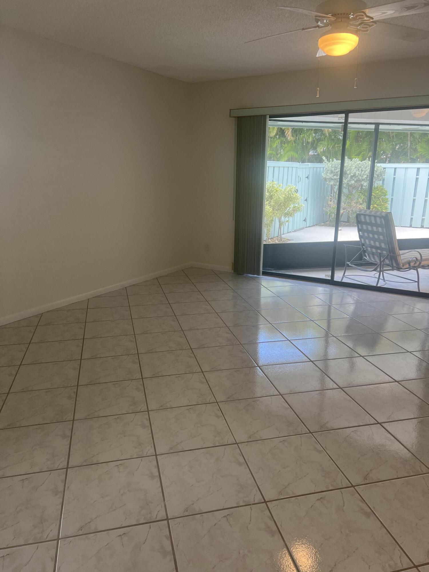 BELLA VISTA - Residential Lease