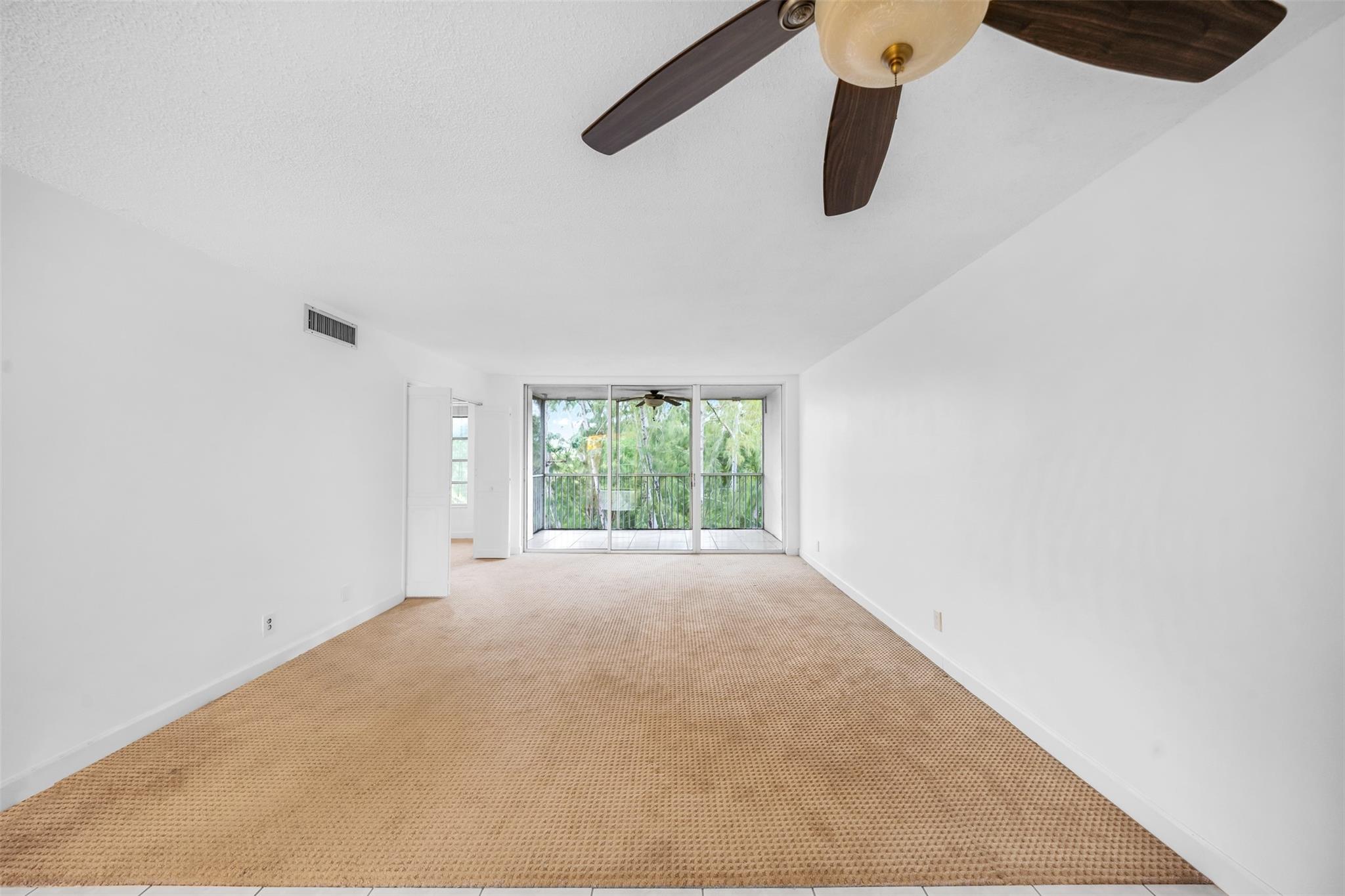 No 34 Palm-Aire Country C - Residential Lease