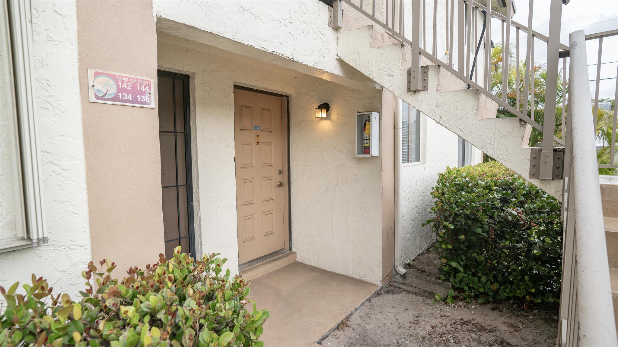 MALIBU CLUB CONDO - Residential Lease