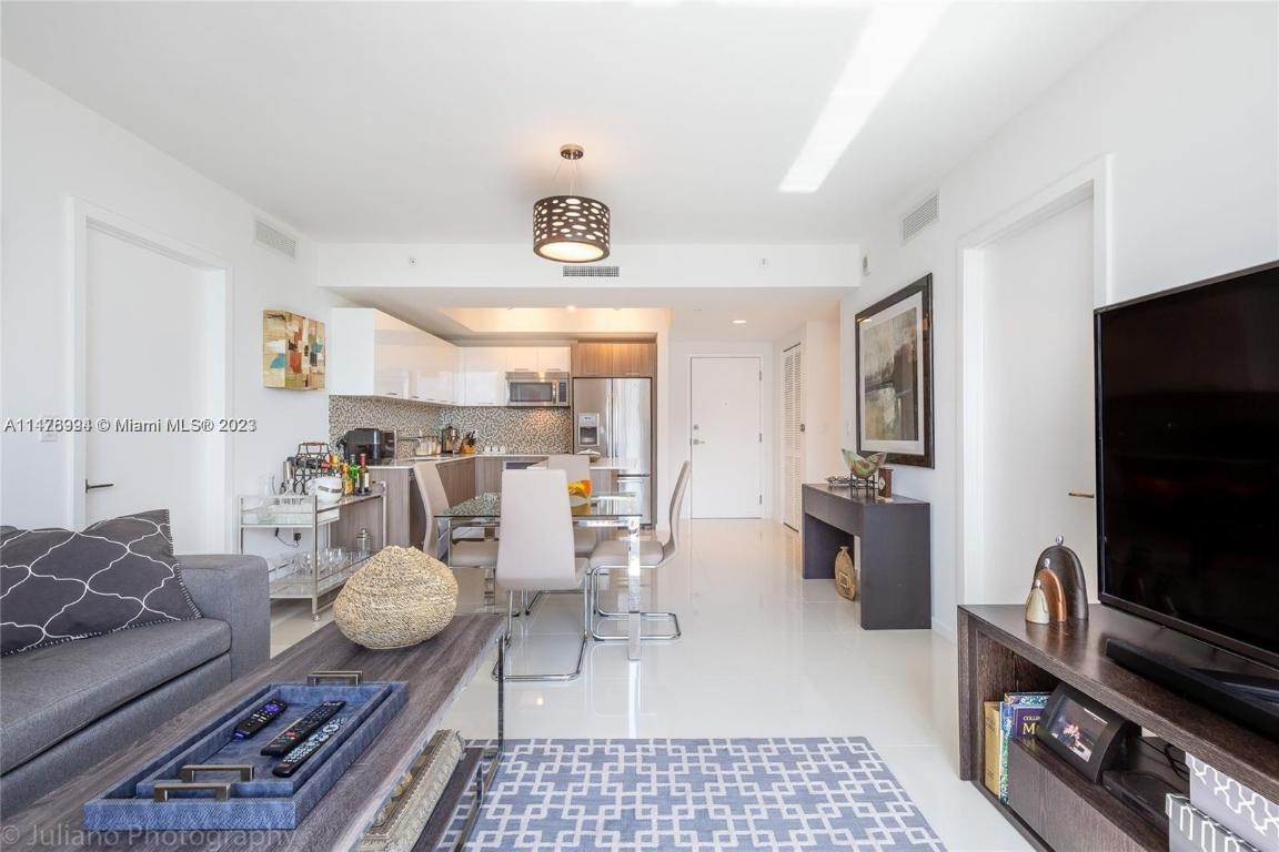 5252 PASEO CONDO - Residential