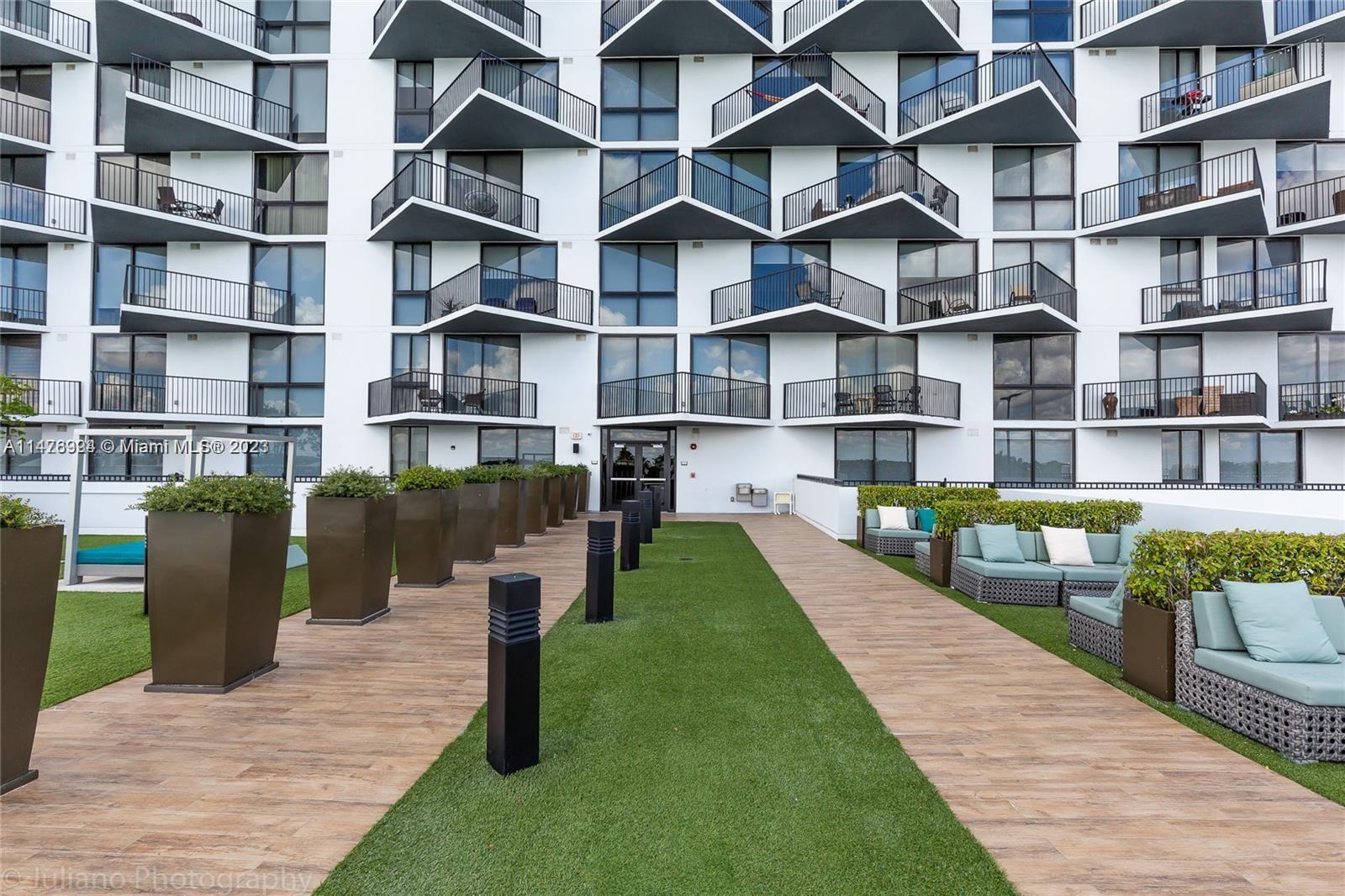 5252 PASEO CONDO - Residential