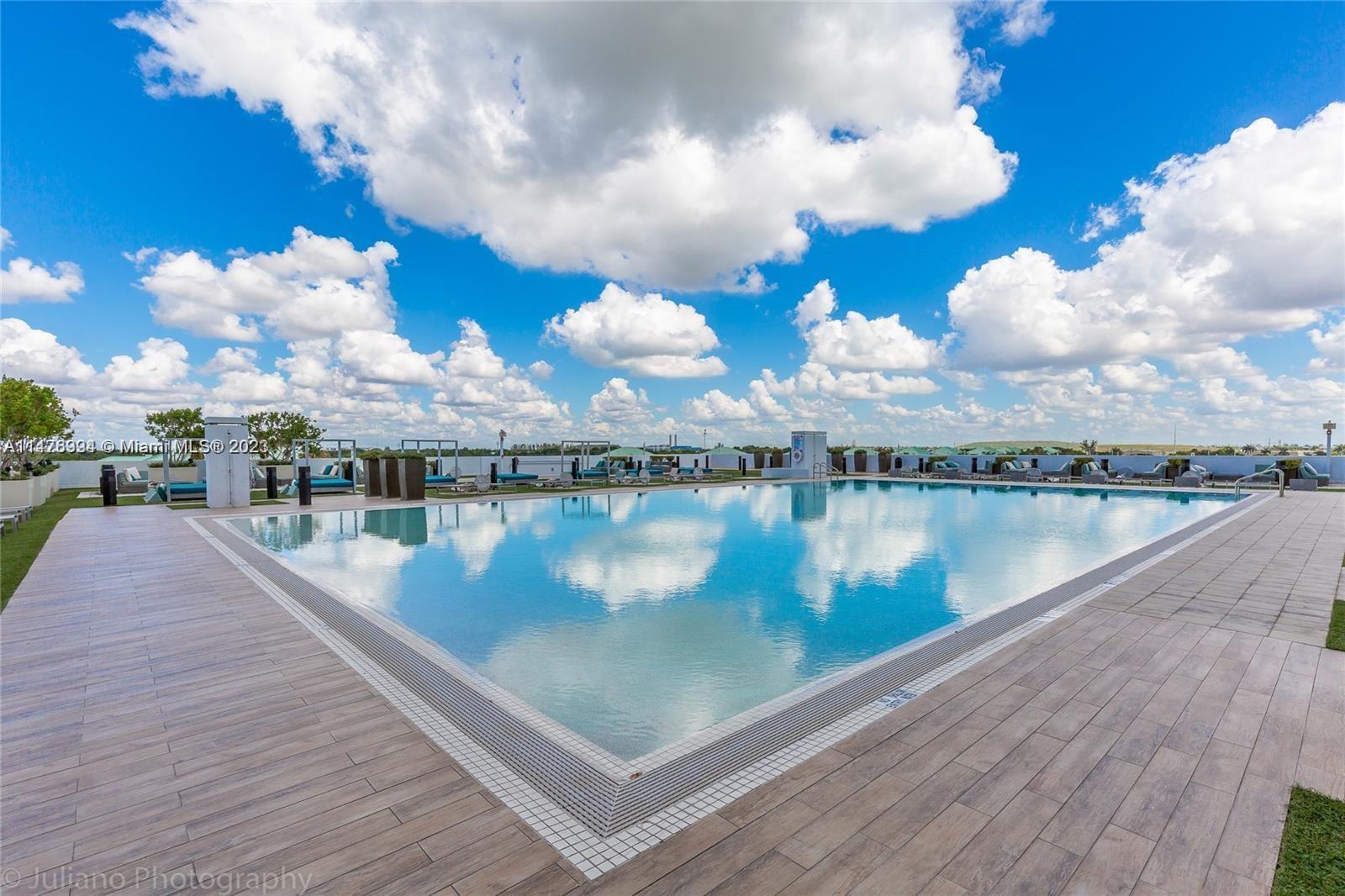 5252 PASEO CONDO - Residential