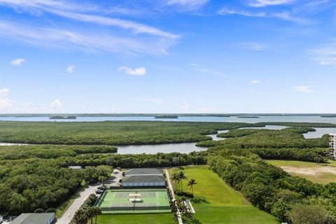 A home in Hutchinson Island