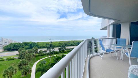 A home in Hutchinson Island