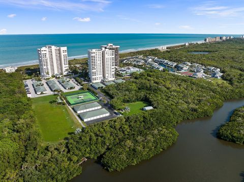 A home in Hutchinson Island