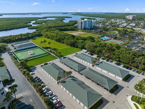 A home in Hutchinson Island