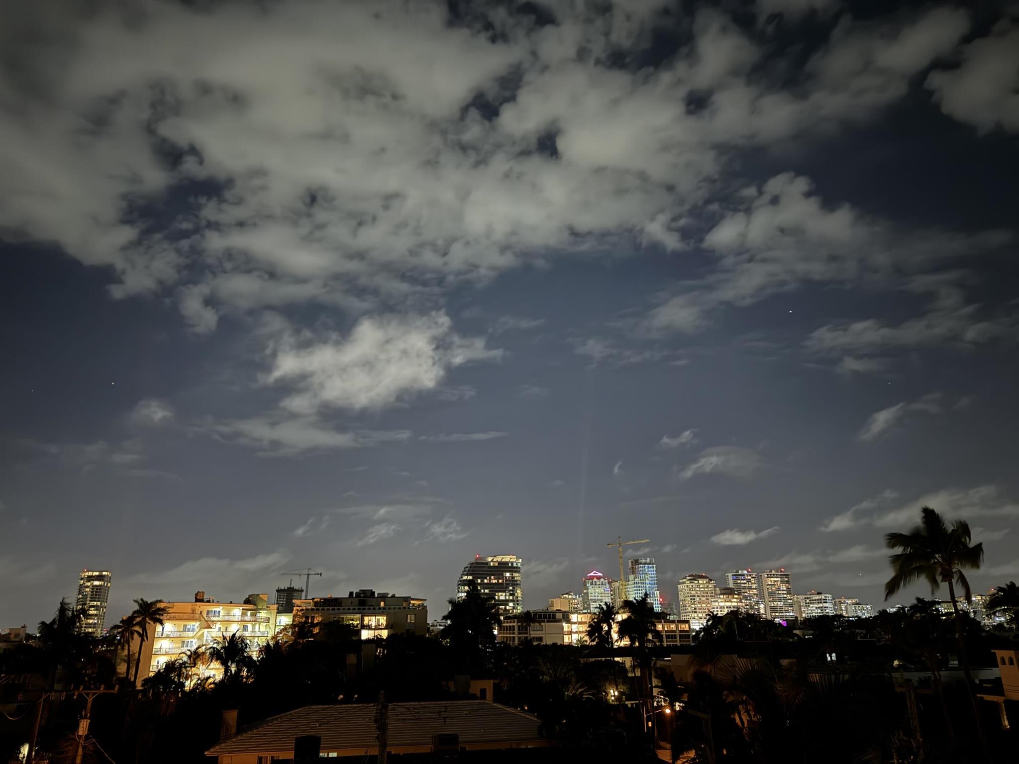 ISLAND HOUSE CONDO - Residential