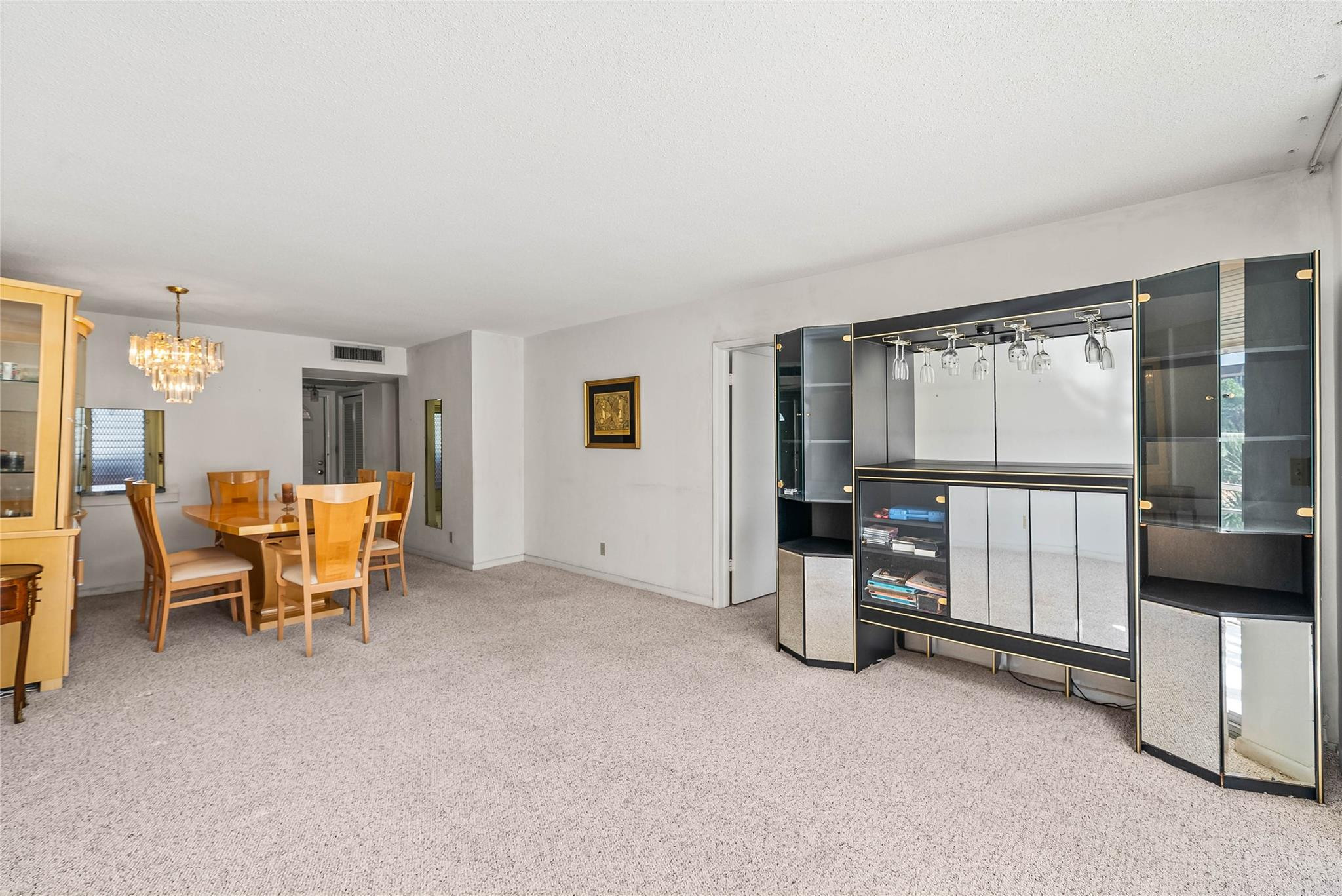 Lighthouse Point Plaza - Residential