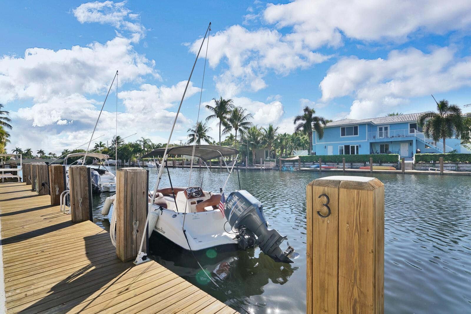 Lighthouse Point Plaza - Residential